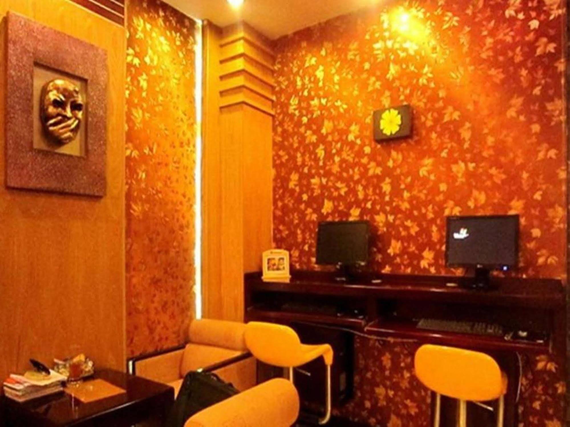 Hoang Vinh Hotel Ho Chi Minh City Exterior photo