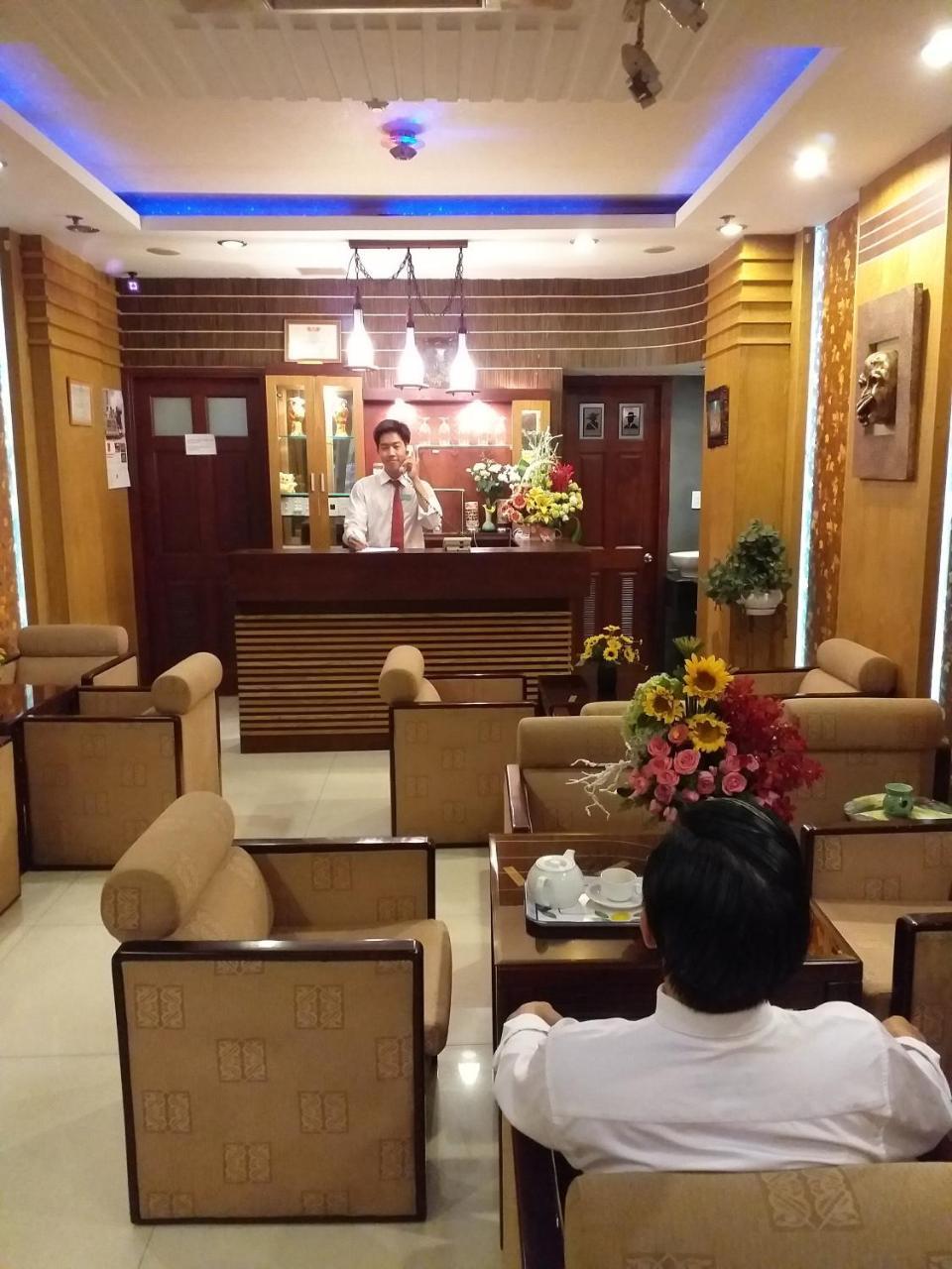 Hoang Vinh Hotel Ho Chi Minh City Exterior photo
